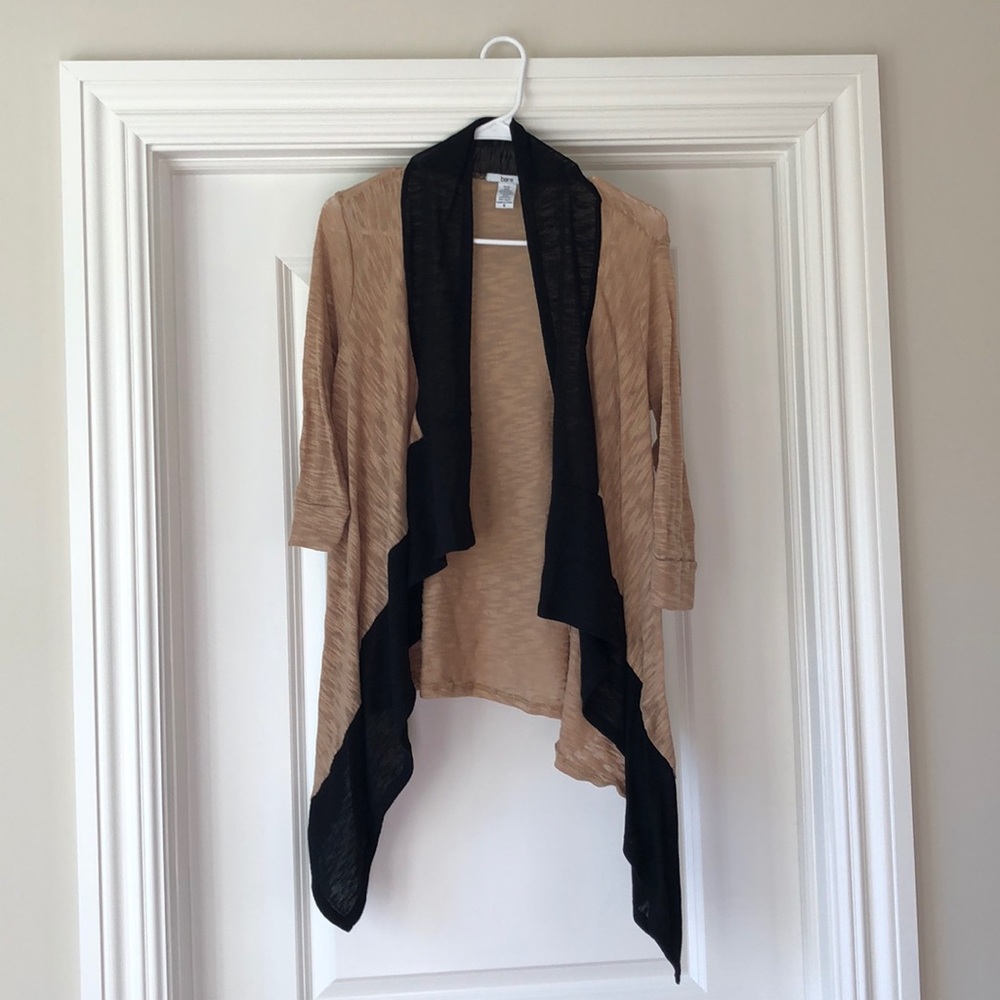 Bar III open tan and black cardigan
